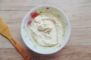 Творожная запеканка с бананом и яблоком