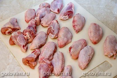 Куриные крылышки, жаренные в кокосовой стружке