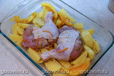 Куриные бедра с апельсином, медом и розмарином в духовке