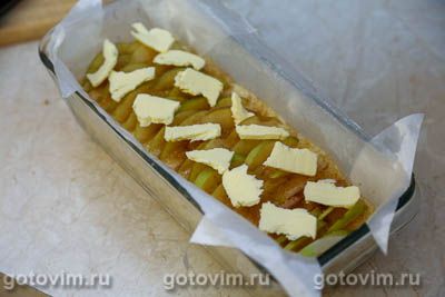 Кекс  на кефире с яблочными дольками и карамельной корочкой