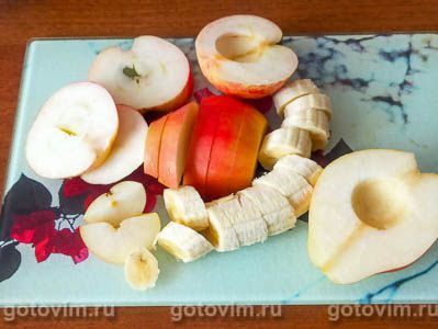 Десерт из запеченных с ромом фруктов Десерт из запеченных с ромом фруктов