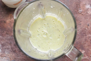 Смузи из сельдерея, яблока и киви Смузи из сельдерея, яблока и киви