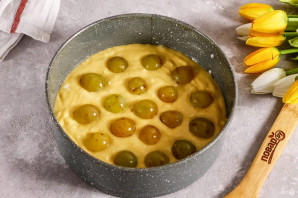 Творожный пирог с виноградом