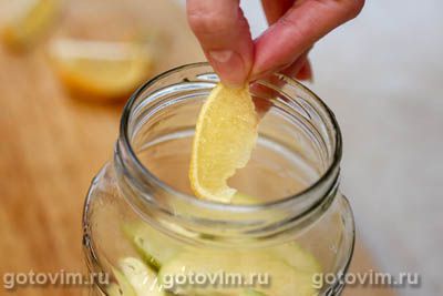 Компот из боярышника с яблоками