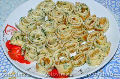 Суп из овощной смеси с яичными блинчиками