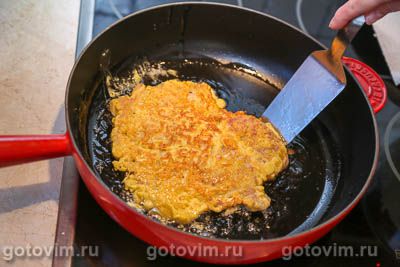 Шницель из свинины в картофельном кляре