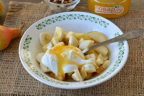 Салат из груши и банана Салат из груши и банана