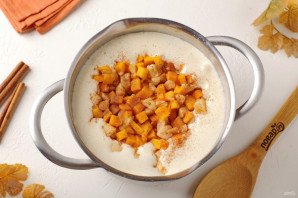 Пирог с тыквой и яблоками в мультиварке Пирог с тыквой и яблоками в мультиварке