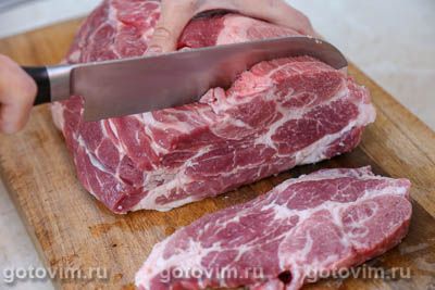 Стейки из свинины с чесноком и розмарином Стейки из свинины с чесноком и розмарином