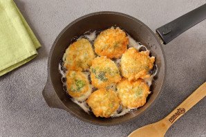 Брокколи в сырном кляре Брокколи в сырном кляре