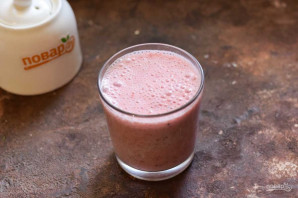 Смузи из киви и клубники