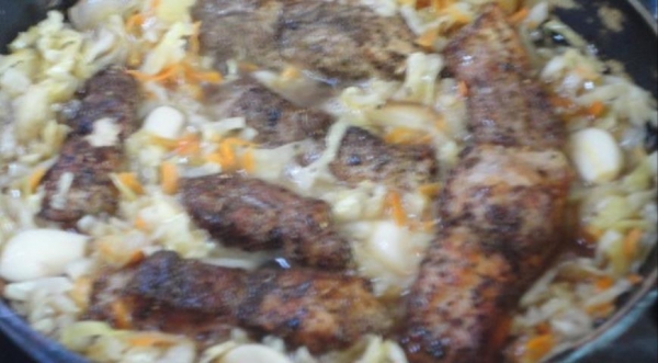 Свиные ребрышки в квашеной капусте, пошаговый рецепт с фото Свиные ребрышки в квашеной капусте, пошаговый рецепт с фото