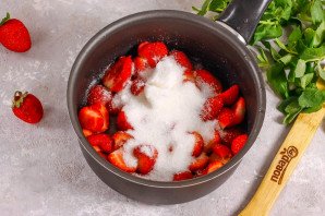 Клубничный чизкейк с творогом без выпечки