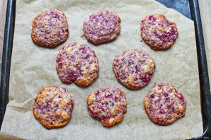 Малиновое печенье с шоколадом