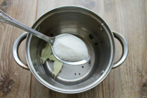 Маринованный лук-порей