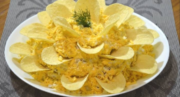 
Салат на праздничный стол — очень вкусные, сытные и необычные рецепты	