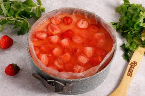 Клубничный чизкейк с творогом без выпечки