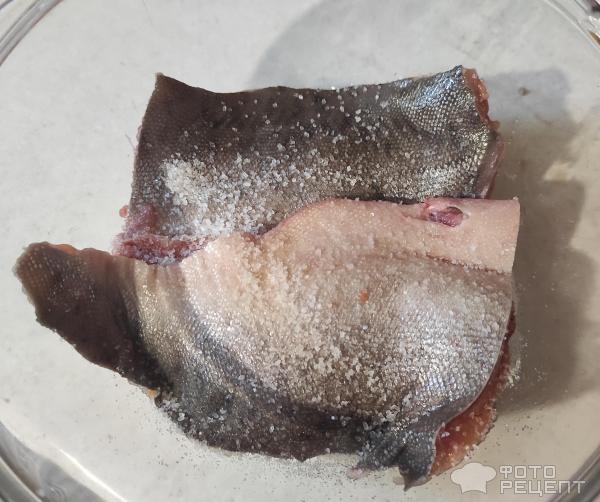 Рецепт: Домашняя соленая горбуша - Простой, но очень вкусный рецепт