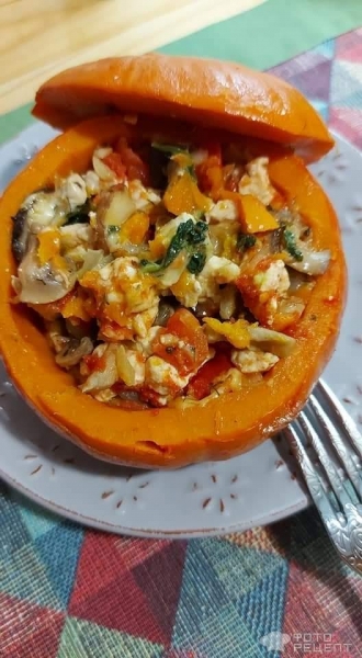Рецепт: Фаршированная тыква - С курино-грибной начинкой.