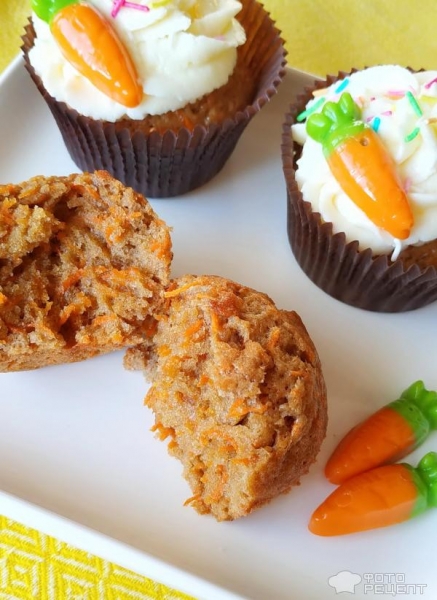 Рецепт: Морковные кексы - с чиз-кремом