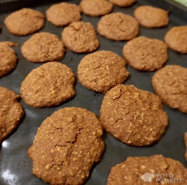 Рецепт: Овсяное печенье из мелких хлопьев - Очень шоколадное, тонкое хрустящее печенье