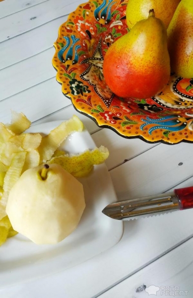 Рецепт: Шоколадный кекс с грушами - как сделать из обычного кекса праздничный