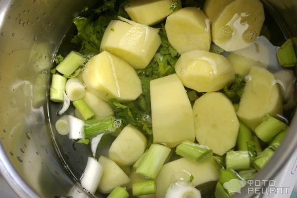 Рецепт: Суп-пюре из лука порея и картофеля - Вкусный французский супчик Рецепт: Суп-пюре из лука порея и картофеля - Вкусный французский супчик