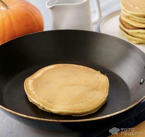 Рецепт: Тыквенные панкейки - тыкву в таком виде едят все