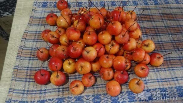 Рецепт: Варенье из райских яблок с лимоном - Варенье из детства. Рецепт: Варенье из райских яблок с лимоном - Варенье из детства.