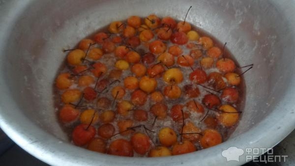 Рецепт: Варенье из райских яблок с лимоном - Варенье из детства. Рецепт: Варенье из райских яблок с лимоном - Варенье из детства.