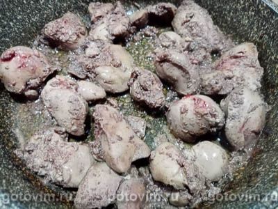 Жареная куриная печень в белом вине
