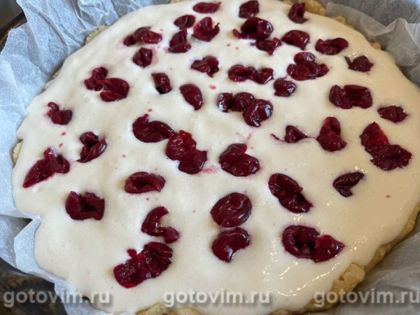 Королевская ватрушка с творогом и вишней Королевская ватрушка с творогом и вишней