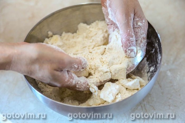 Пирог с черешней и сыром с голубой плесенью Пирог с черешней и сыром с голубой плесенью