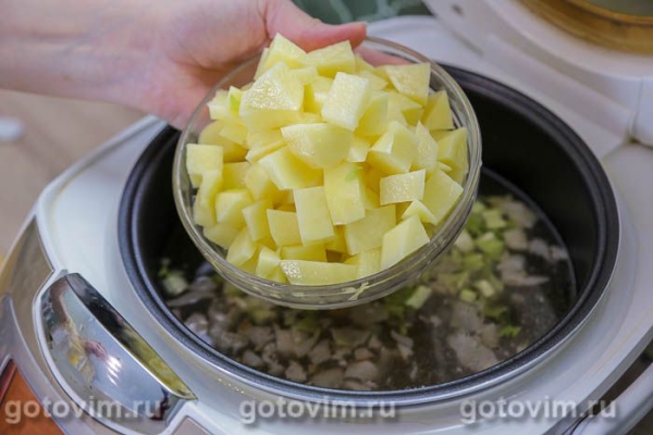Рыбный суп с креветками и беконом в мультиварке Рыбный суп с креветками и беконом в мультиварке