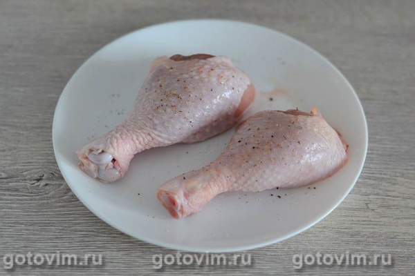 Куриные голени с картошкой, кабачками, бататом и сладким перцем в духовке