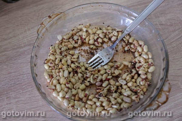 Солёный арахис с сушёными помидорами и чесноком в микроволновке Солёный арахис с сушёными помидорами и чесноком в микроволновке