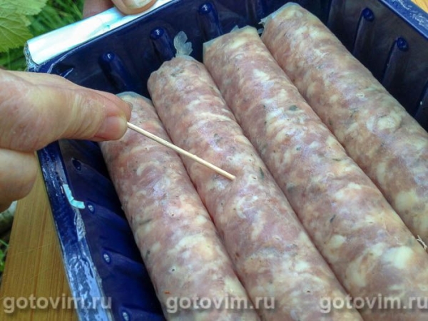 Купаты на мангале (шашлык из колбасок для жарки) Купаты на мангале (шашлык из колбасок для жарки)