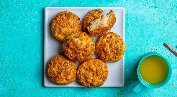 Сконы с вареной колбасой и сыром, пошаговый рецепт с фото на 214 ккал