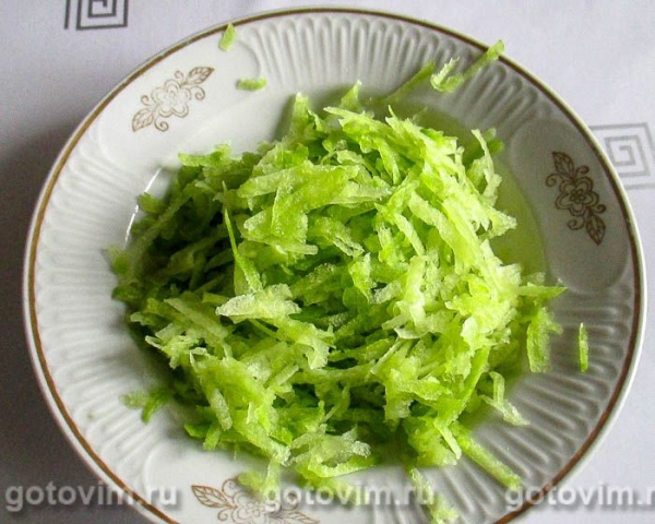 Окрошка с редькой, морковкой и колбасой на тане (тандеме) Окрошка с редькой, морковкой и колбасой на тане (тандеме)