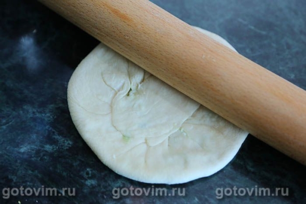 Лепешки на кефире с зеленым луком и яйцом Лепешки на кефире с зеленым луком и яйцом