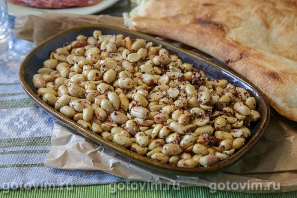 Солёный арахис с сушёными помидорами и чесноком в микроволновке Солёный арахис с сушёными помидорами и чесноком в микроволновке