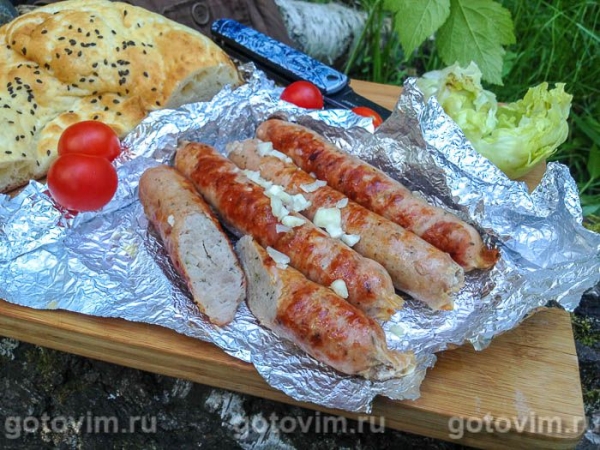 Купаты на мангале (шашлык из колбасок для жарки) Купаты на мангале (шашлык из колбасок для жарки)