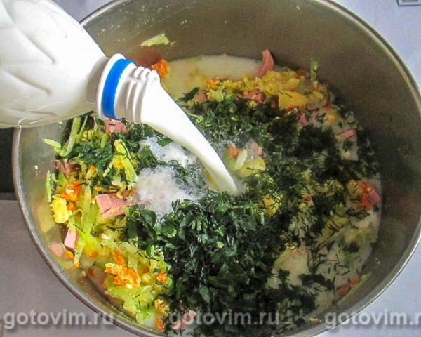 Окрошка с редькой, морковкой и колбасой на тане (тандеме) Окрошка с редькой, морковкой и колбасой на тане (тандеме)