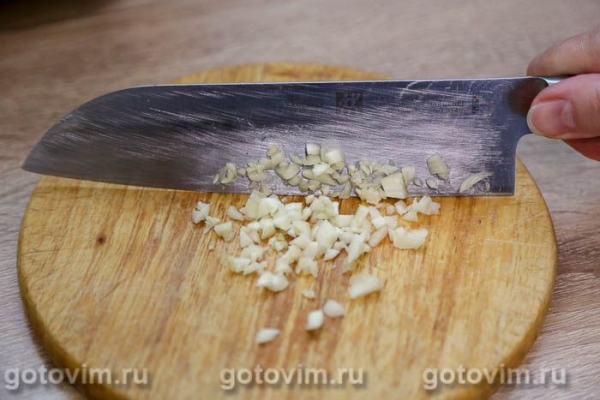 Мятая картошка в мундире с чесноком и сыром в микроволновке Мятая картошка в мундире с чесноком и сыром в микроволновке