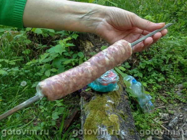Купаты на мангале (шашлык из колбасок для жарки) Купаты на мангале (шашлык из колбасок для жарки)