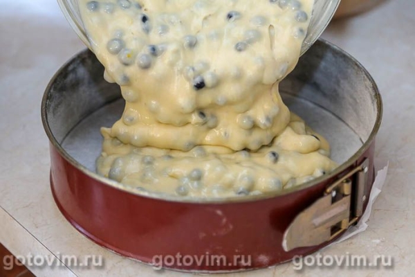 Пирог с черникой и лимонным сиропом