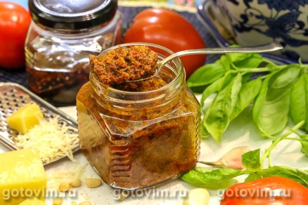 Соус песто россо c вялеными помидорами (Pesto Rosso) Соус песто россо c вялеными помидорами (Pesto Rosso)