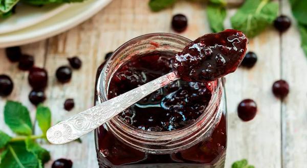 Конфитюр из черной смородины, пошаговый рецепт с фото на 552 ккал