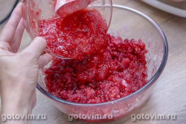 Варенье из красной смородины с малиной в микроволновке