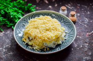 Салат "Подсолнух" с ананасами Салат "Подсолнух" с ананасами